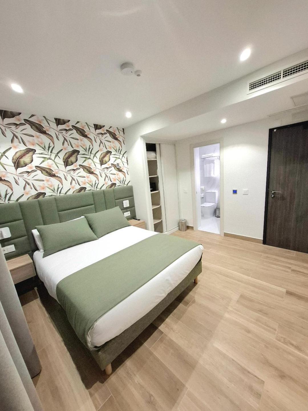 Hostal San Blas Madrid Exteriér fotografie