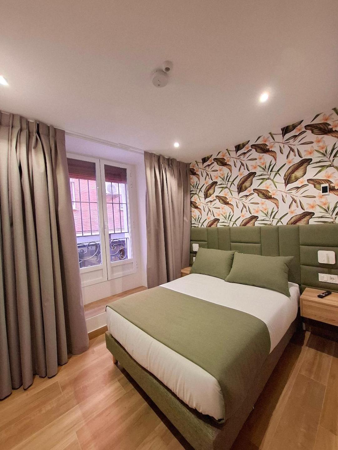 Hostal San Blas Madrid Exteriér fotografie