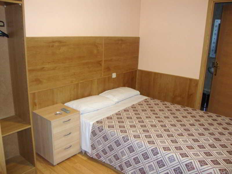 Hostal San Blas Madrid Exteriér fotografie
